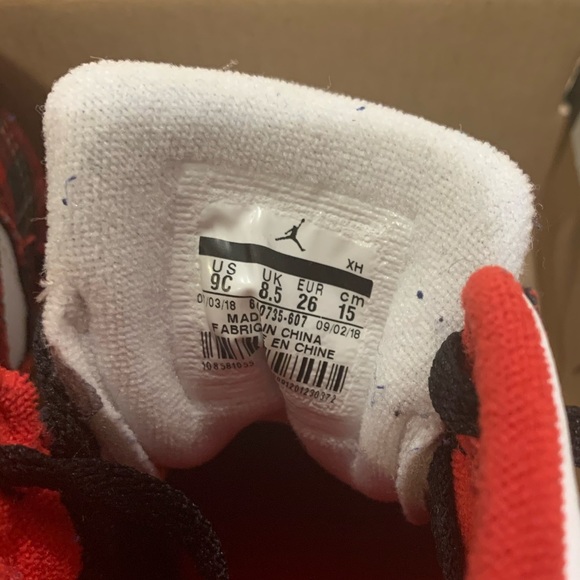 *SOLD* 9C Toddler - Air Jordan Mid 1 University - Picture 5 of 5
